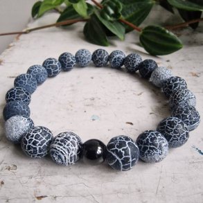 Krakeleret agate unisex armbnd 10 mm