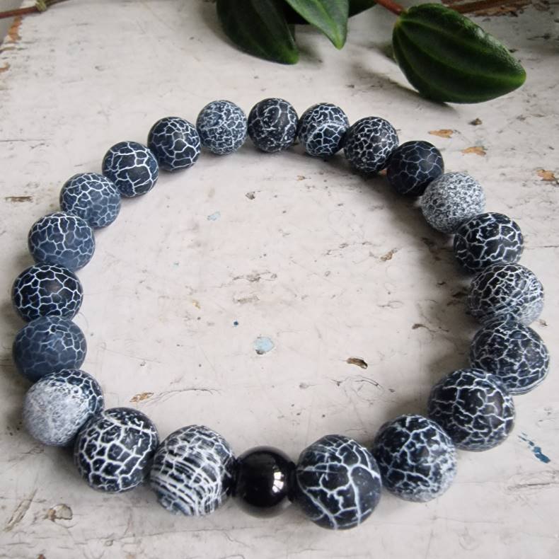 Krakeleret agate unisex armbnd 10 mm