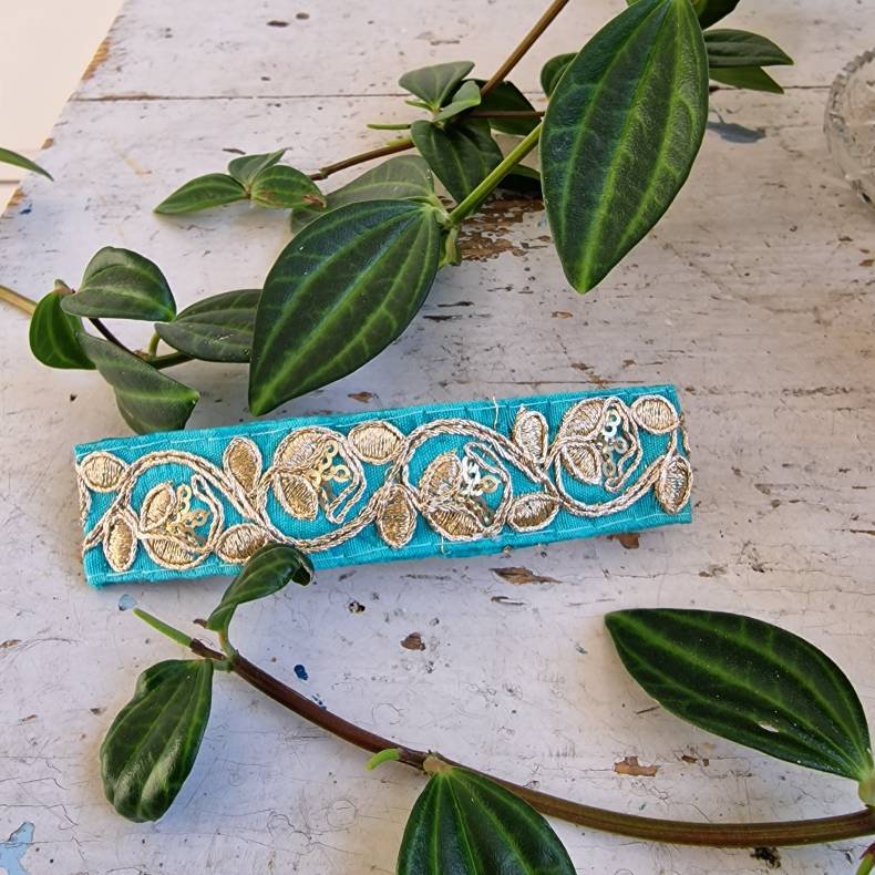 Turkis  hrpynt med 10 cm spnde No.108