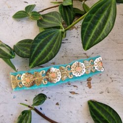 Turkis hrpynt med 10 cm spnde No.109