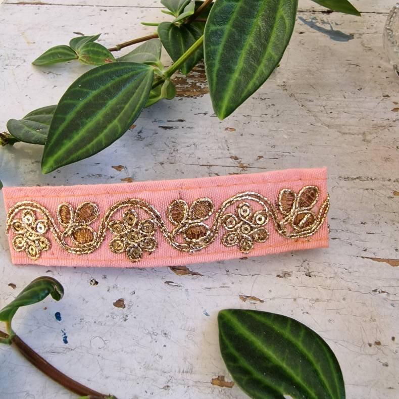 Fersken hrpynt med 10 cm spnde No. 90