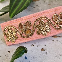 Fersken hrpynt med 10 cm spnde No. 90