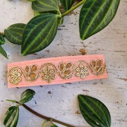 Fersken hrpynt med 10 cm spnde No. 90