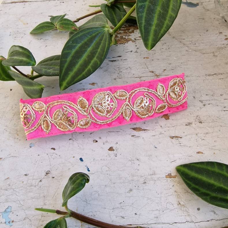 Pink hrpynt med 10 cm spnde No. 103