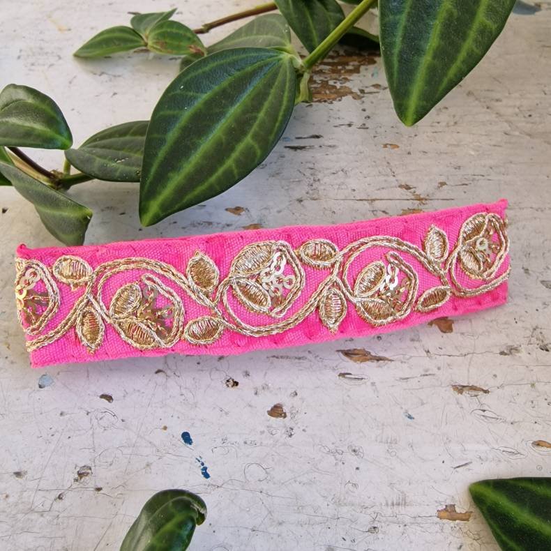 Pink hrpynt med 10 cm spnde No. 103