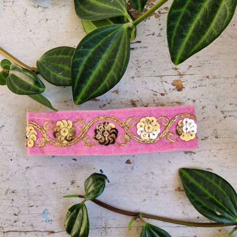 Rosa velour hrpynt med 10 cm spnde No.106