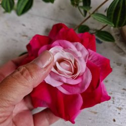 Rd/lyserd rose blomster pynt S