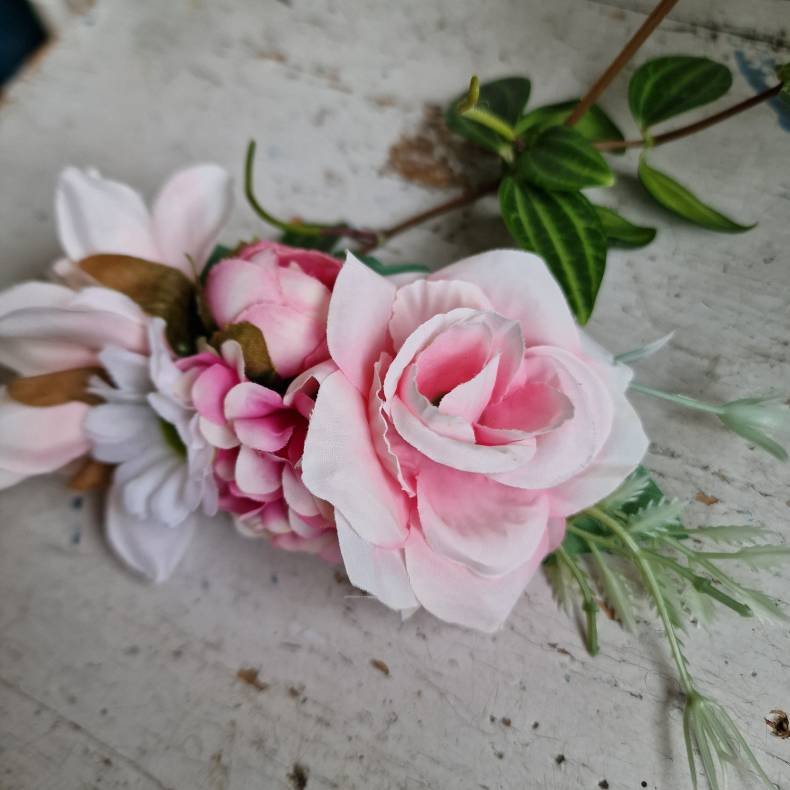 Rosa og hvide blomster mix hrspnde 10 cm NO: 19