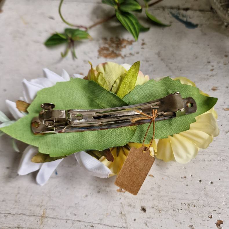 Gule og hvide blomster mix hrspnde 10 cm NO: 33