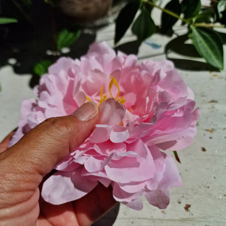 Lyserd pon blomster pynt S