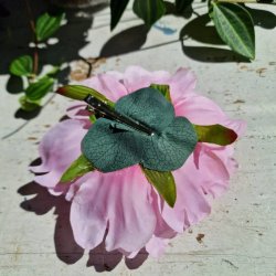 Lyserd pon blomster pynt S