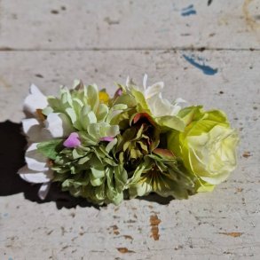 Grn/hvid blomster mix hrspnde 10 cm NO: 25