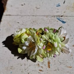 Grn/hvid blomster mix hrspnde 10 cm NO: 25