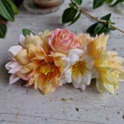 Gule og rosa blomster mix hrspnde 10 cm NO: 44