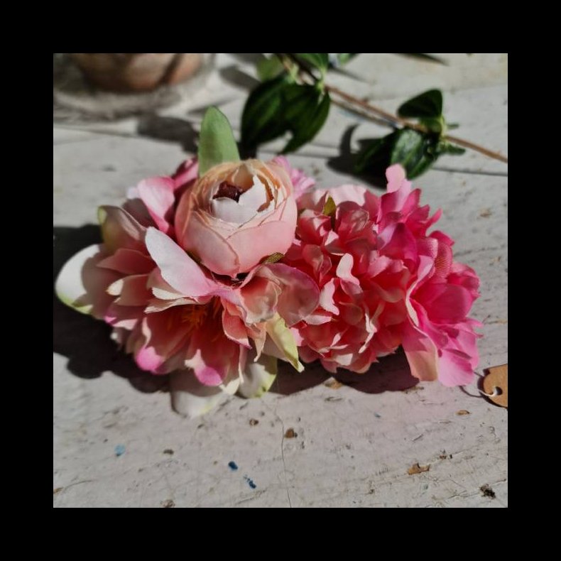 Pink og rosa blomster mix hrspnde 10 cm NO: 51