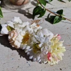 Hvidt blomster mix hrspnde 10 cm NO: 58