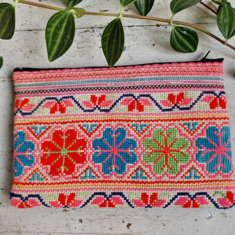 H�ndbroderet unika NO 6