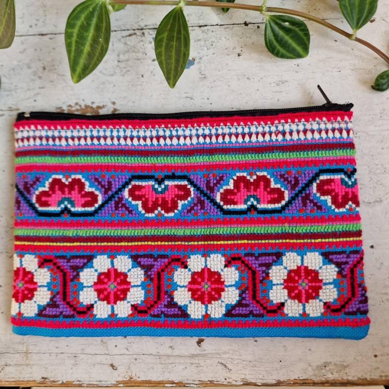 H�ndbroderet unika NO 12