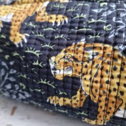 Sorte Indiske Bloktrykte kosmetik/toilettasker med tigere og grnt lv