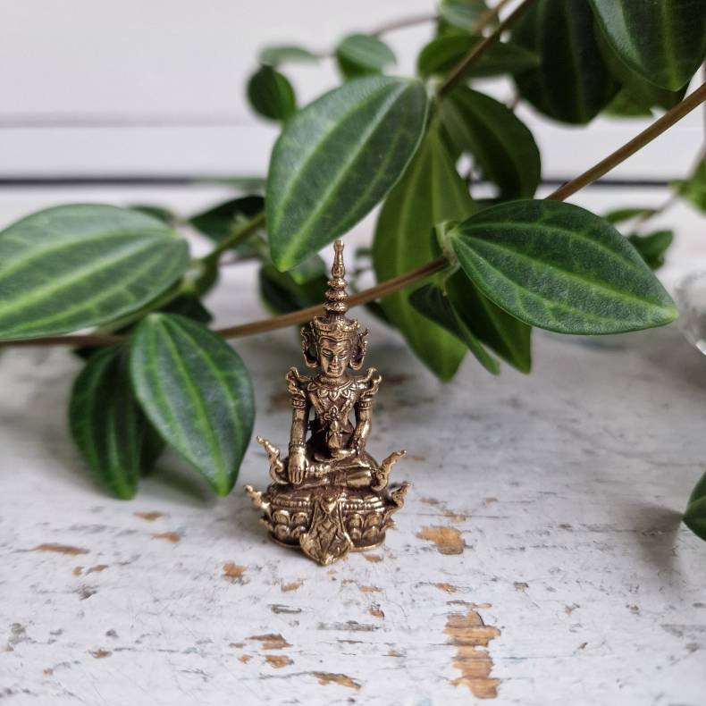Lille Buddha figur i messing � Stemningsfuld spirituel dekoration