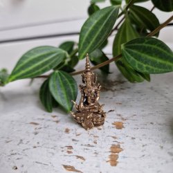 Lille Buddha figur i messing � Stemningsfuld spirituel dekoration