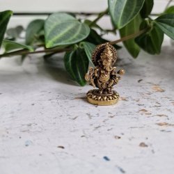 St�ende Ganesha figur i messing � Spirituel dekoration og symbol p� styrke og fremgang