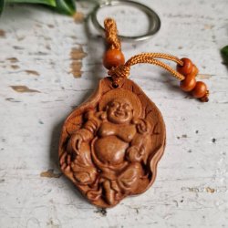 N�glering med Smilende Buddha � en lille lykkebringer