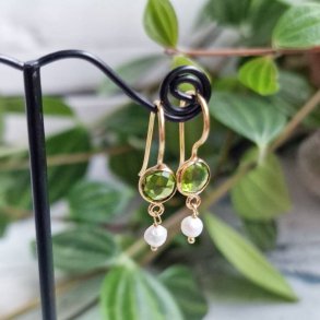 Petite gr�n quarts med perle