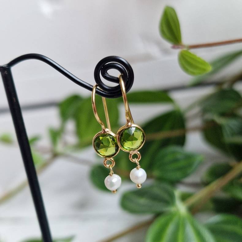 Petite gr�n quarts med perle