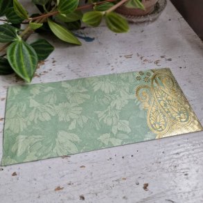 Lysegr�n kuvert med blade og guldtryk