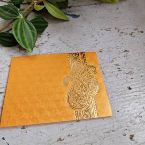 Orange kuvert, lille med guldtryk