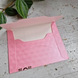 Lyser�d kuvert, lille med guldtryk