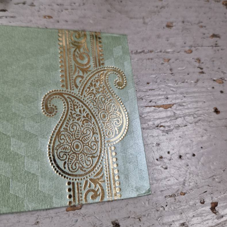 Lys gr�n kuvert, lille med guldtryk