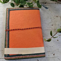 H�ndlavet notesbog med Shiva, Parvati og Ganesha M