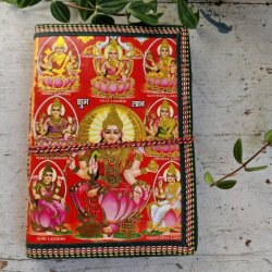 H�ndlavet bog med Lakshmi M