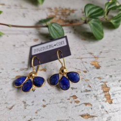 Treenighed bl� safir