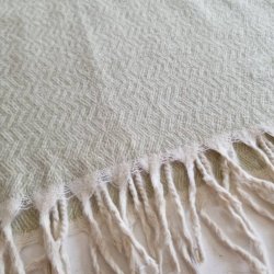 Sartgr�n uld t�ppe fra Nepal