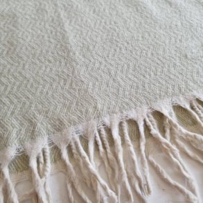 Sartgr�n uld t�ppe fra Nepal