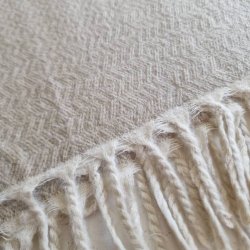 Beige uld t�ppe fra Nepal