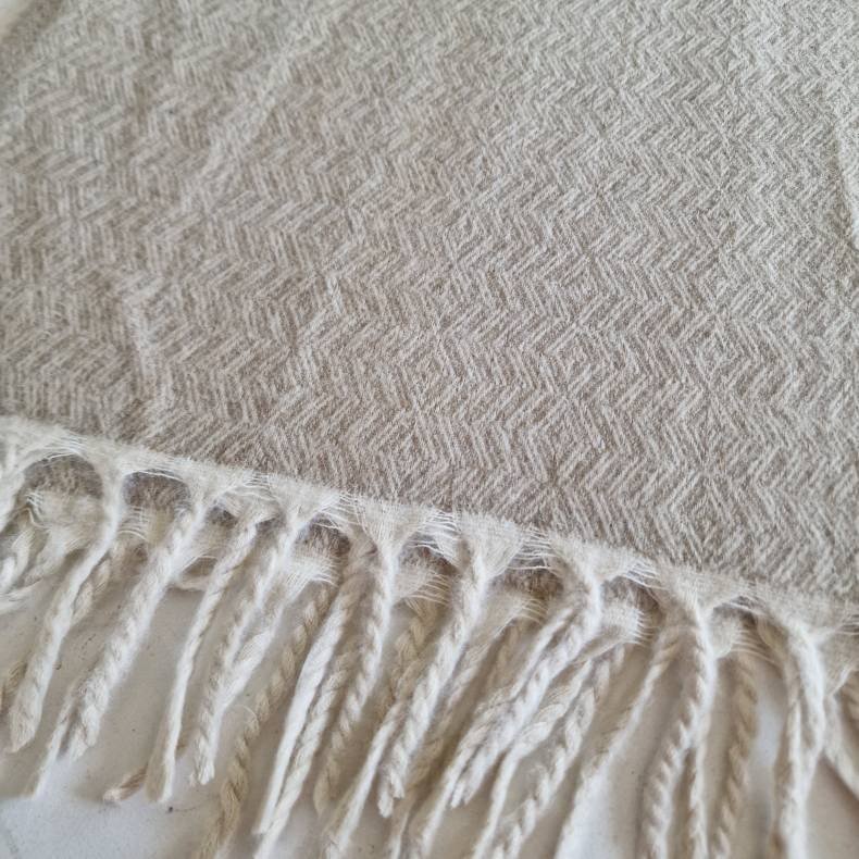 Beige uld t�ppe fra Nepal