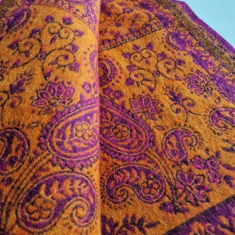 Meditationst�ppe m�rk magenta pink og orange