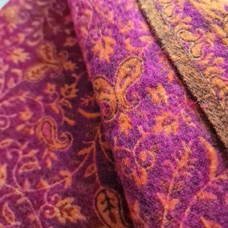 Meditationst�ppe m�rk magenta pink og orange