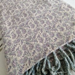 Meditationst�ppe lys lilla/fl�de/gr� frynser