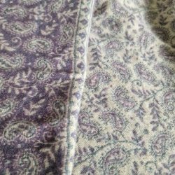 Meditationst�ppe lys lilla/fl�de/gr� frynser