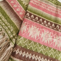 Grafisk uldt�ppe rosa/gr�n/beige