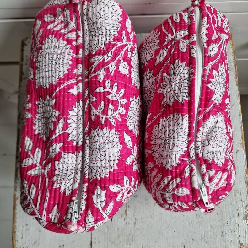 Pink Indiske Bloktrykte kosmetik/toilettasker med blomster