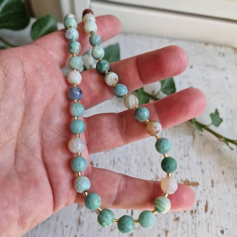 Amazonite unikak�de med sm� forgyldte mellem stykker