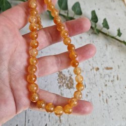 Orange aventurin halv�delstens unika halsk�de