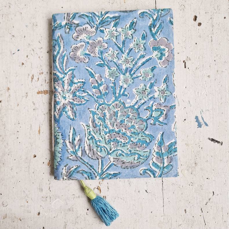 Bloktrykt bog, lys bl