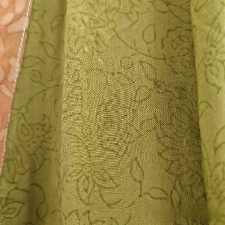 Silke kimono bygebjerg lang broderet m.blte No.15